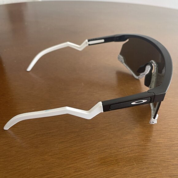Oakley Bxtr 9280 Sunglasses, Brand new main image 4